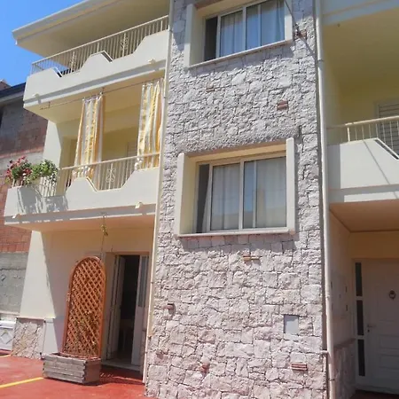 Tacerie Apartment *